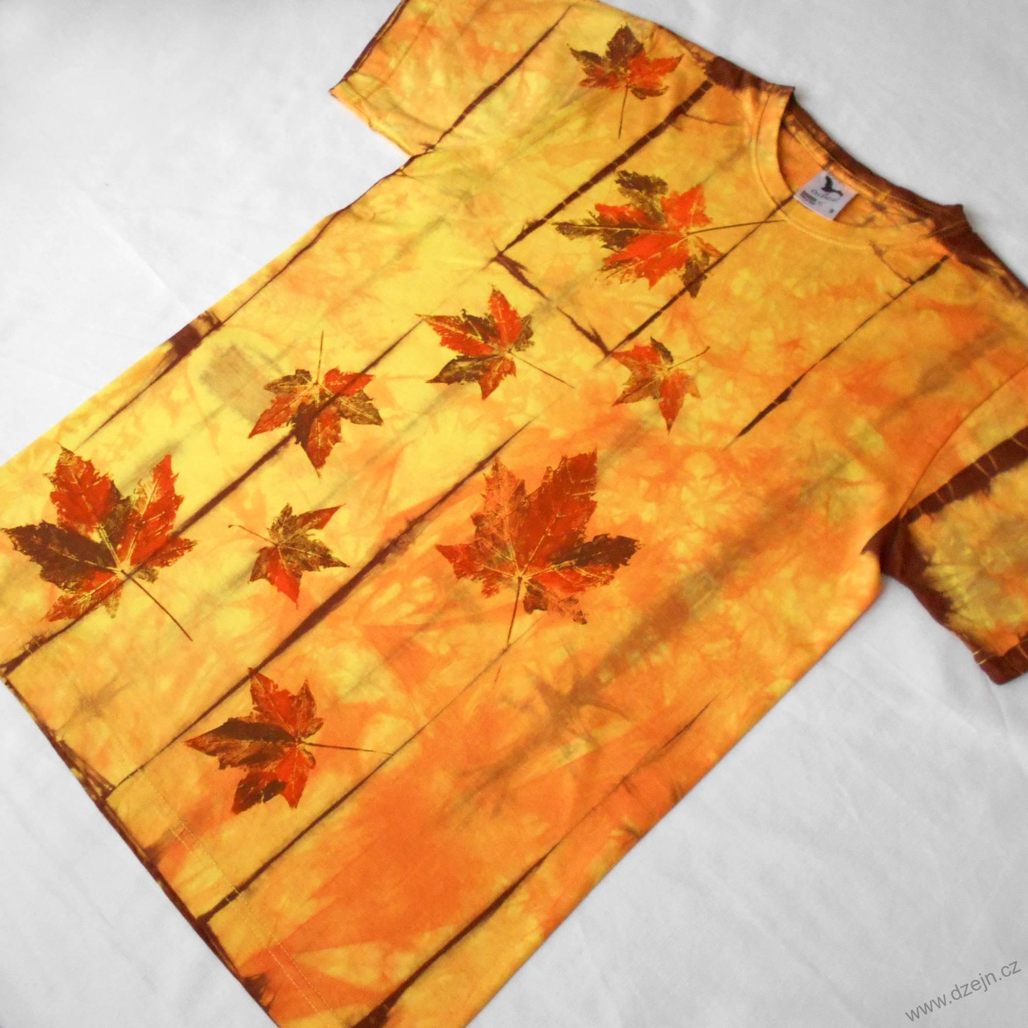 Žluto-oranžovo-hnědé batikované triko s listy S