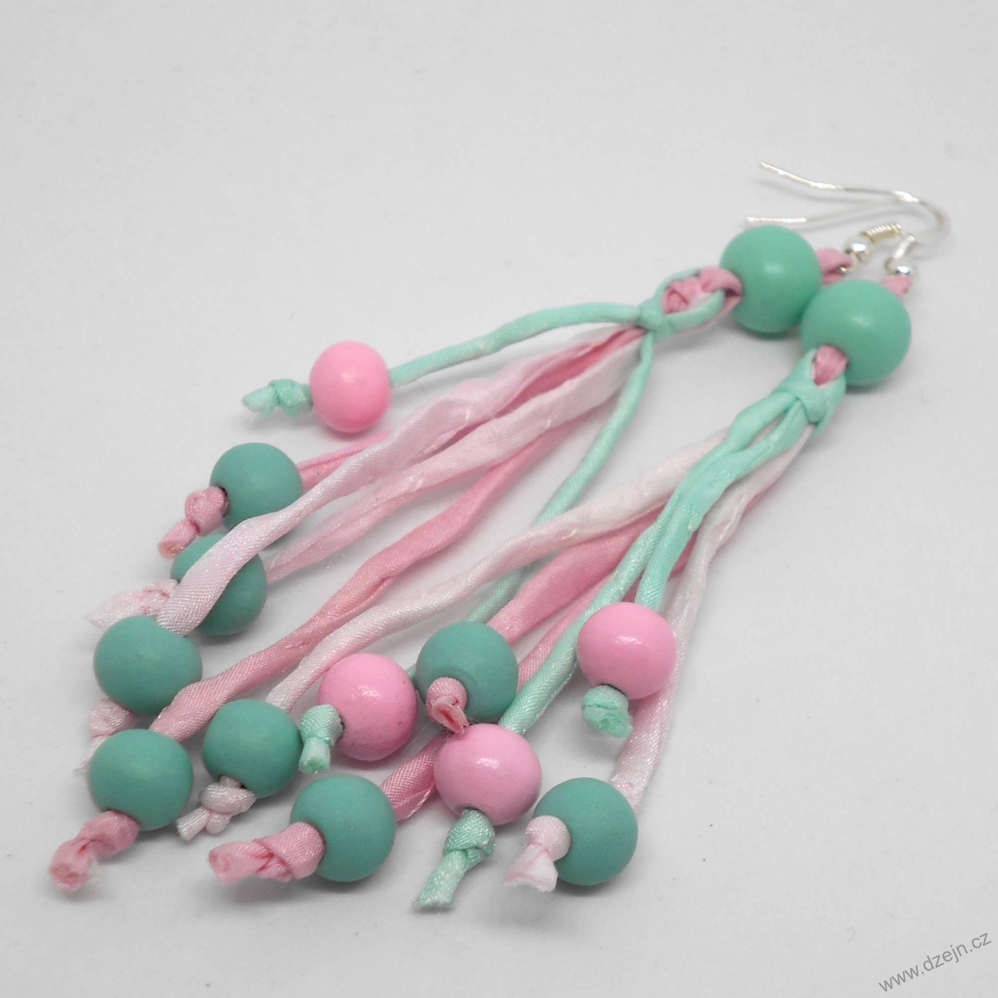 Mentolovoo-růžové náušnice hedvábí-dřevo