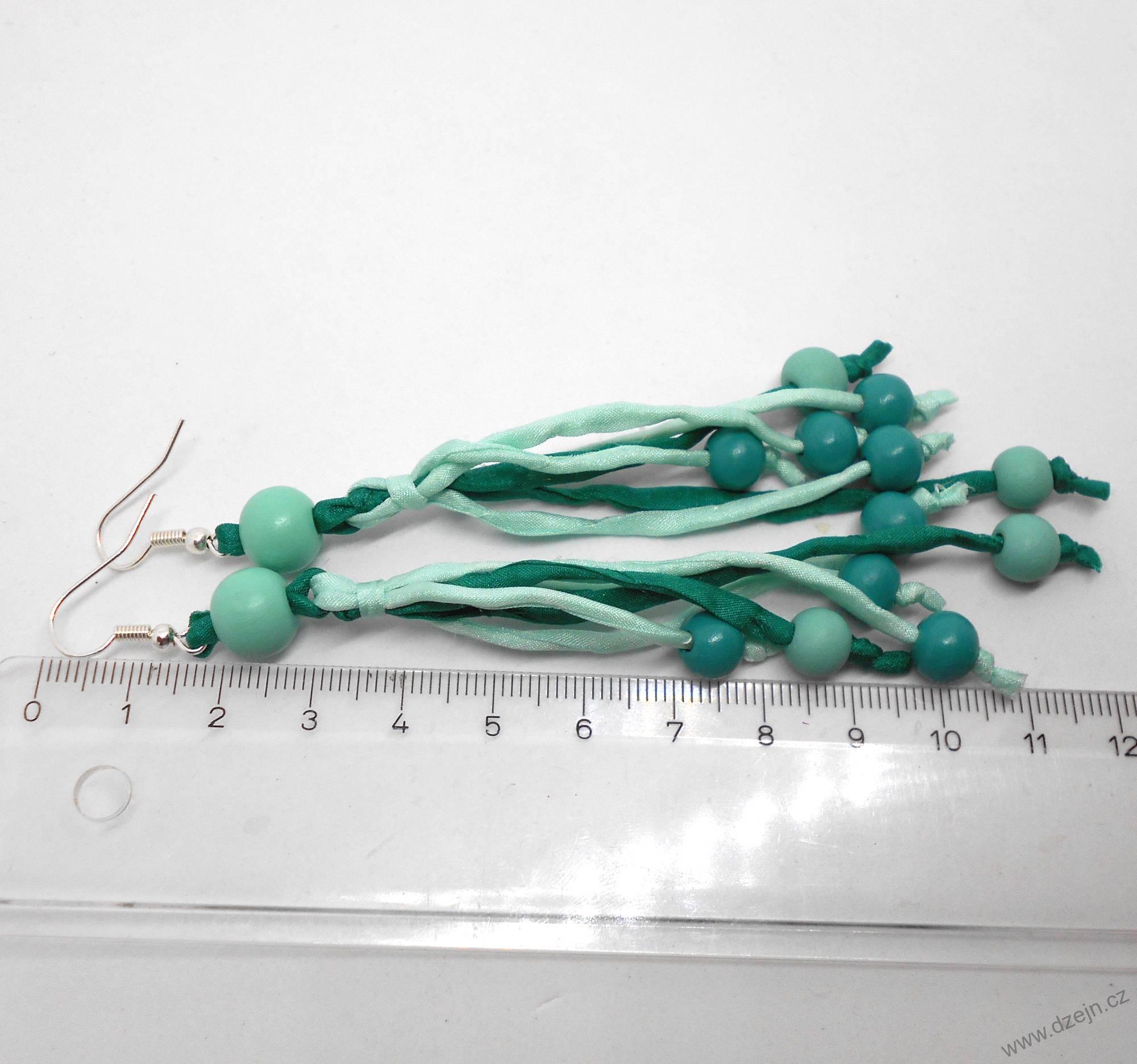 Mentolovo-smaragdové náušnice hedvábí-dřevo