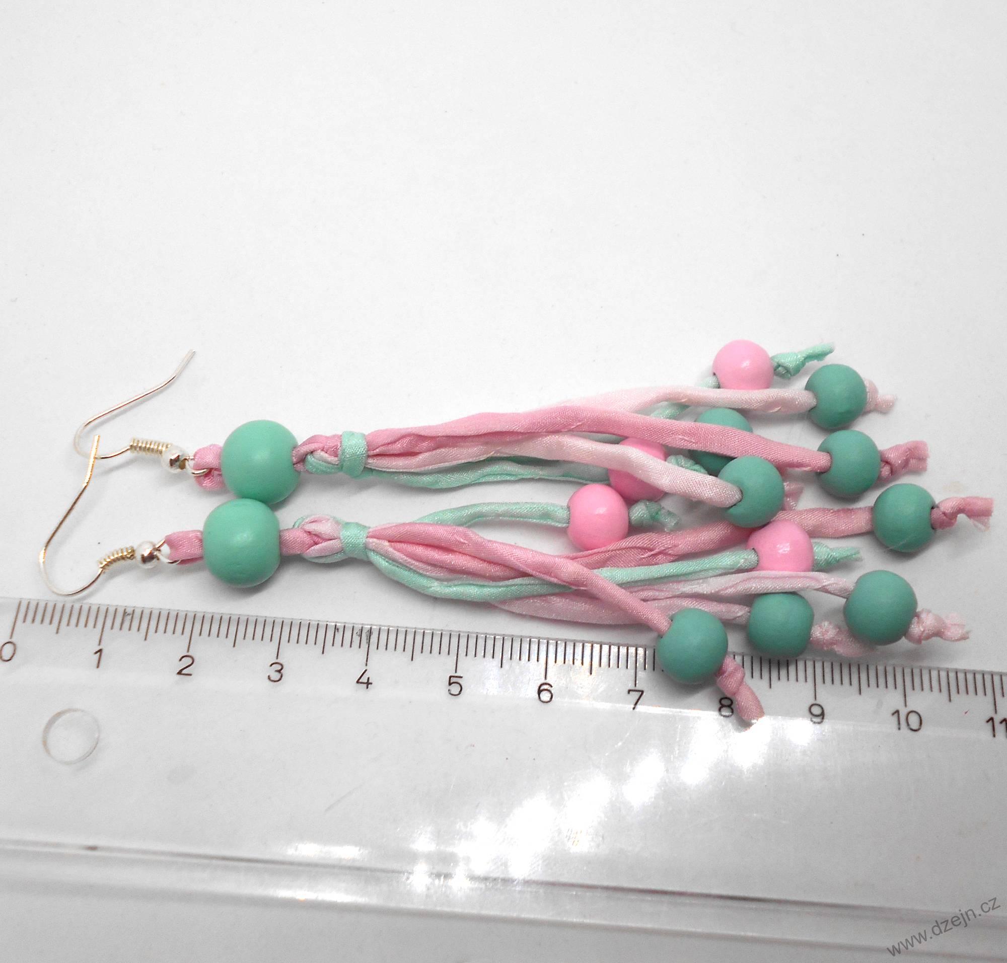 Mentolovoo-růžové náušnice hedvábí-dřevo