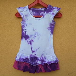 Dívčí bílo-růžovo-fialové batikované šaty 2 roky