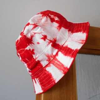 Batikovaný klobouček - bílo-červený