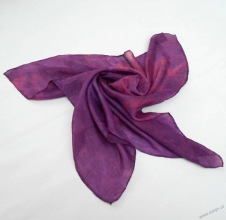 Batikovaný hedvábný šátek tmavě růžovo-fialový