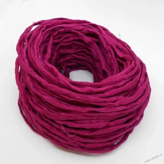 Hedvábná šňůrka tmavě červená až vínová