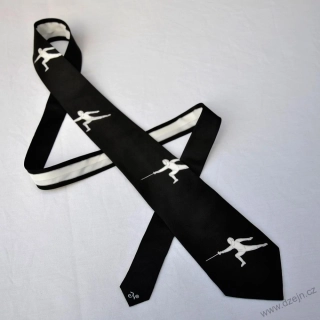 Černá kravata s šermíři