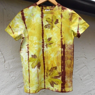 Bílo-žutozeleno-hnědé dětské triko s listy (10 let)