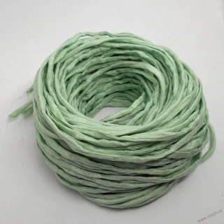 Hedvábná šňůrka světlejší šedozelená