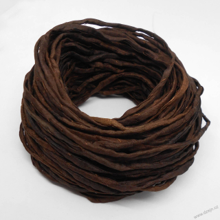 Hedvábná šňůrka čokoládově hnědá, trochu strakatá