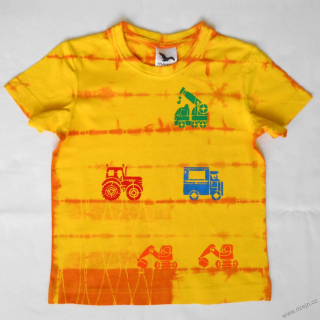 Žluto-oranžové dětské tričko s traktory, bagrem a náklaďákem (6 let)