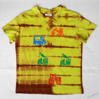 Zeleno-hnědé dětské tričko s traktory, bagrem a náklaďákem (6 let)