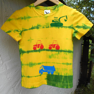 Žluto-zelené dětské tričko s traktory, bagrem a náklaďákem (6 let)